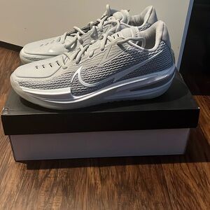 Nike Gt cut Wolf grey